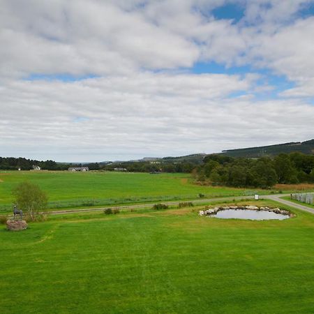 Daviot Lodge Eksteriør bilde
