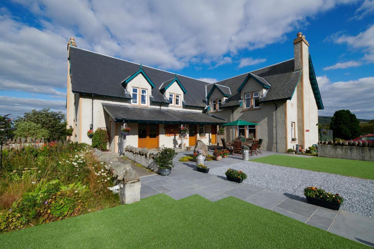Daviot Lodge Eksteriør bilde