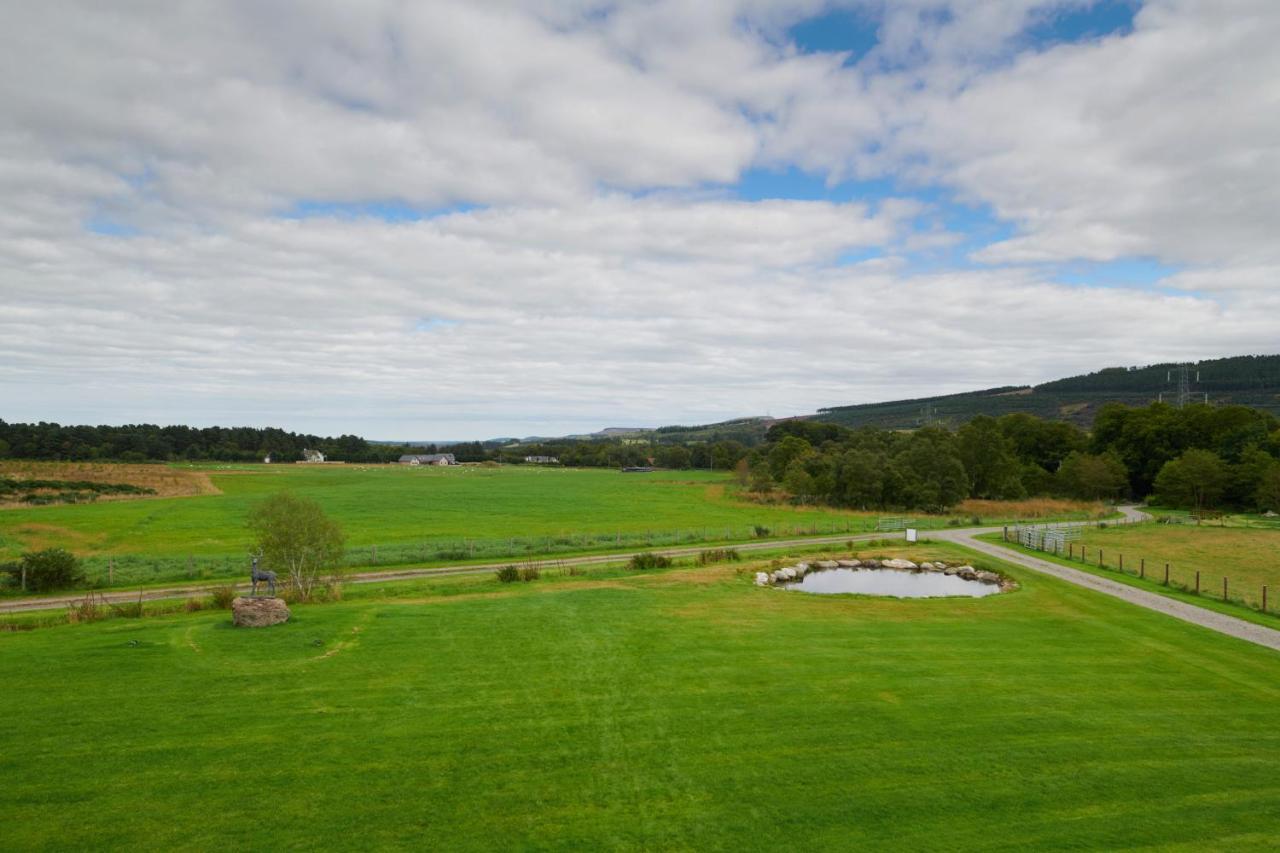 Daviot Lodge Eksteriør bilde